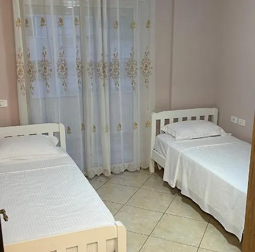 Faro Appartement Durrës