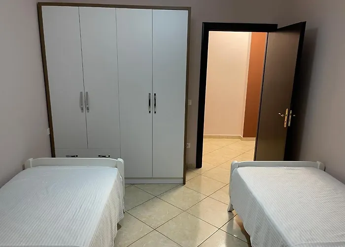 Faro Appartement Durrës