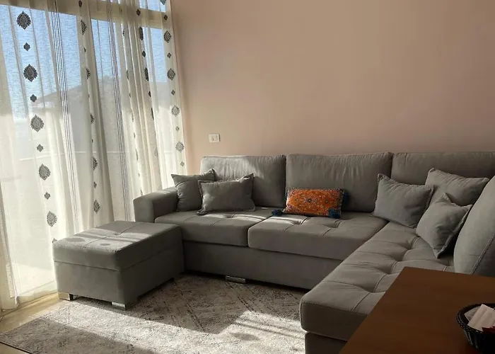 Faro Appartement Durrës